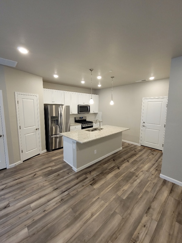 Photo - 463 Millwall Cir