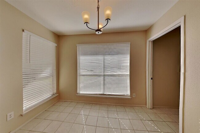 Photo - 20 Early Dawn Ct