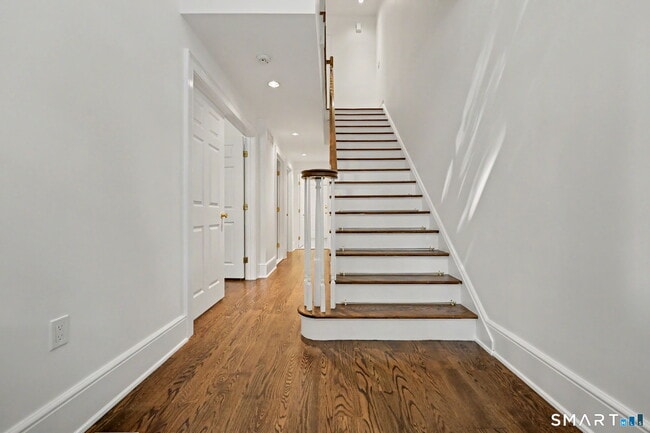 16 Elmwood Drive Unit 16