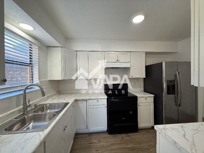 Photo - 5212 Vinecrest Cir