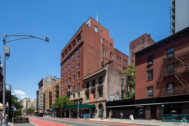 Photo - 213-219 W 23rd St