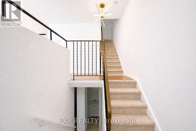 Photo - 11-C Sonnet Crescent