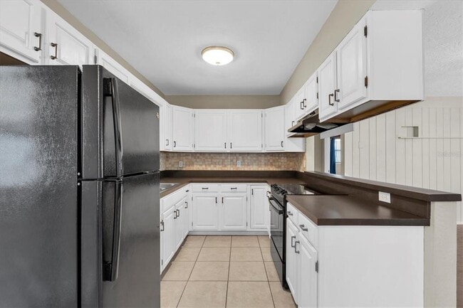 Photo - 618 Glenoak St N