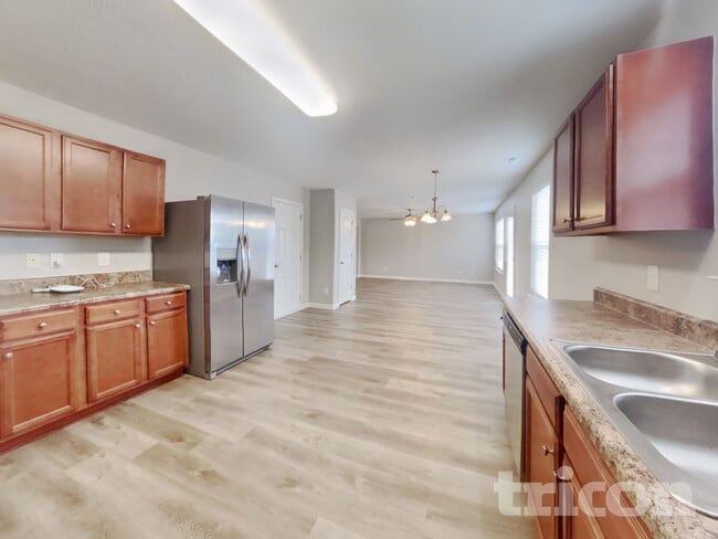 Photo - 27 Anna Maria Ct