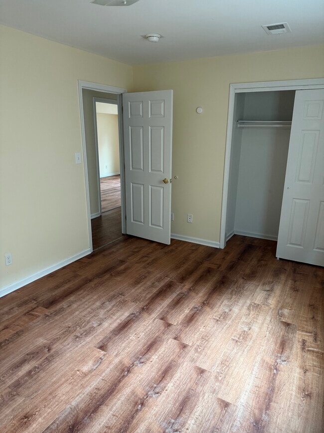 Photo - 183 Chancellor Ave Unit First Floor