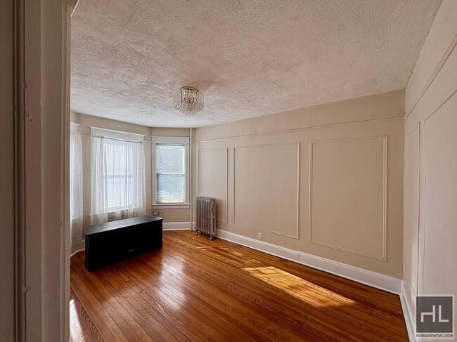 Photo - McLean avenue, Yonkers Unidad 2