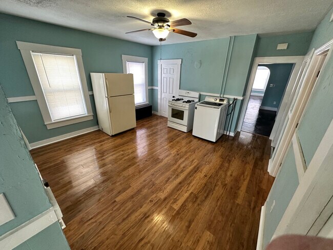 62 Lakewood St Unit 1