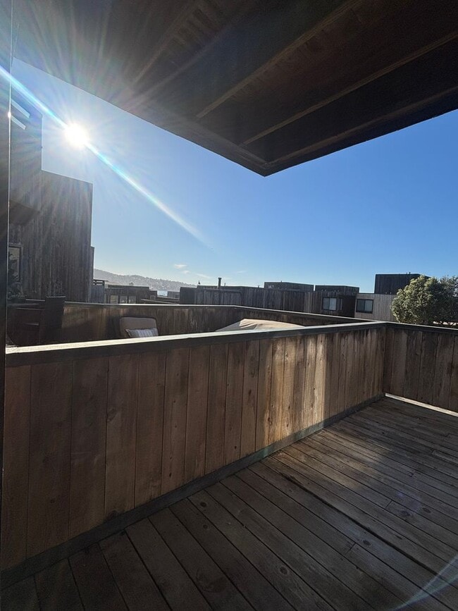 Photo - Great Condo in Del Monte Beach Surf Way