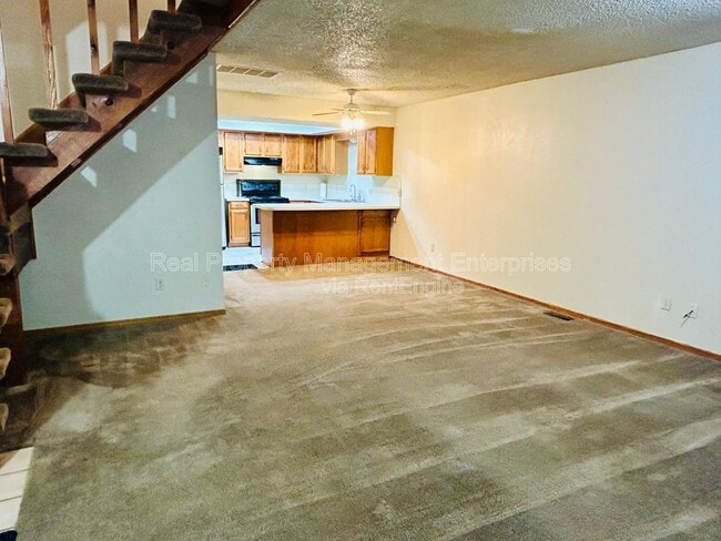 14011 Fairhill Ave