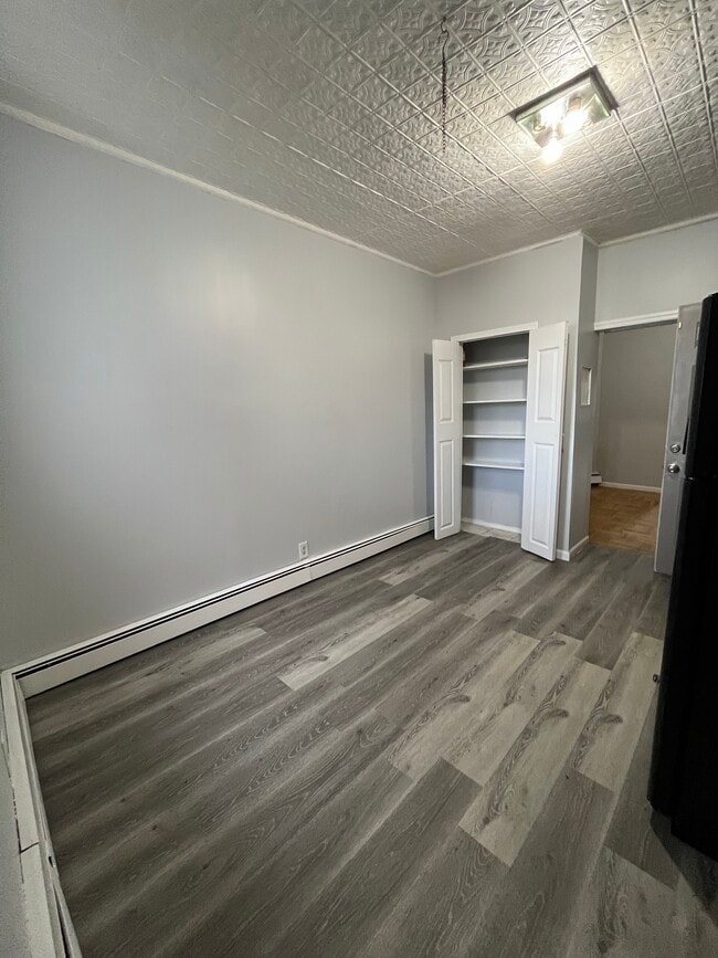 Photo - 708 Broadway Unidad 3R