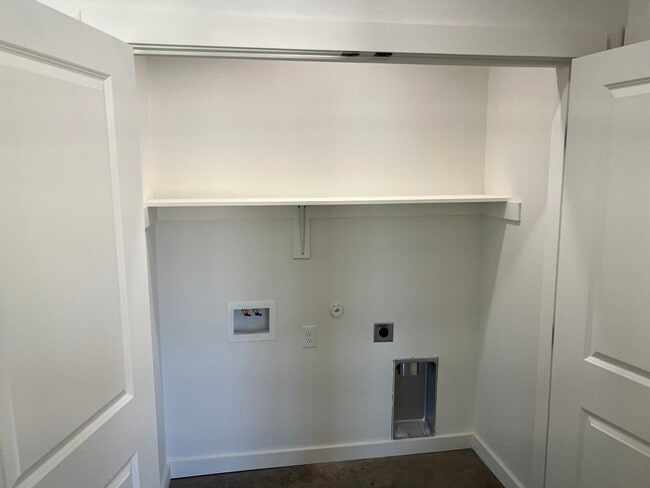 Photo - 2214 J E Woody Rd