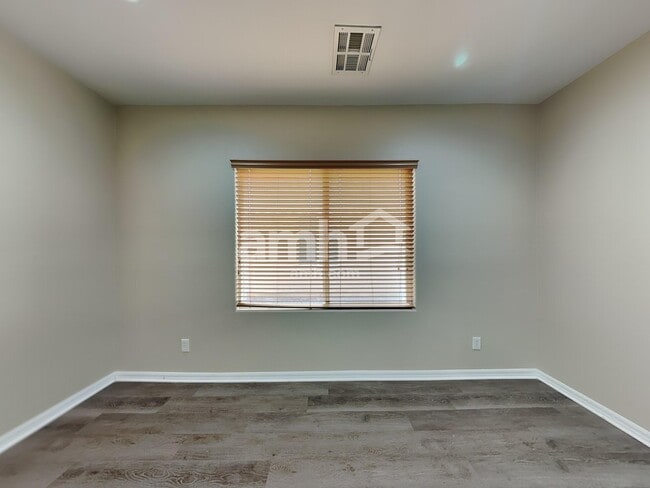 Photo - 3304 W Birdwatcher Ave