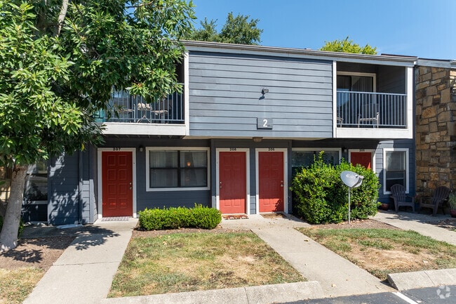 Photo - Raintree Apartments