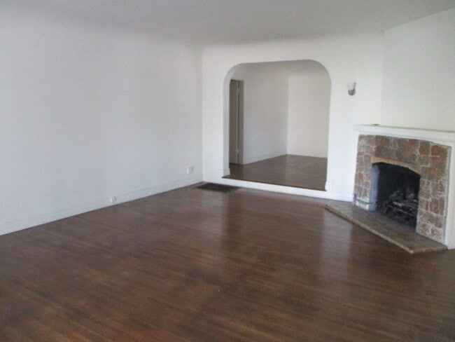 Photo - REDONDO/EDGEWOOD Unit 1088