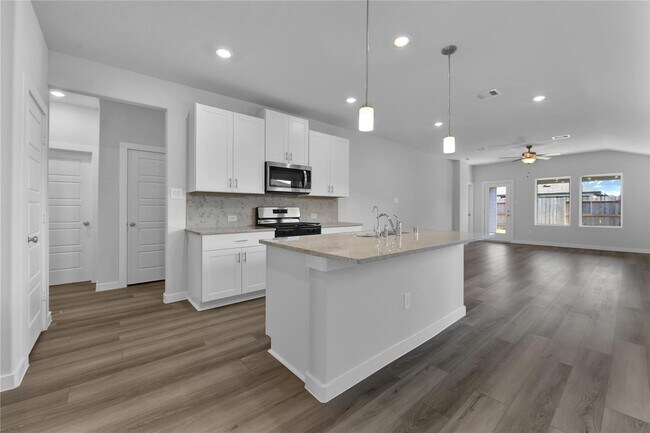 Photo - 18726 Etta Pnes Cir