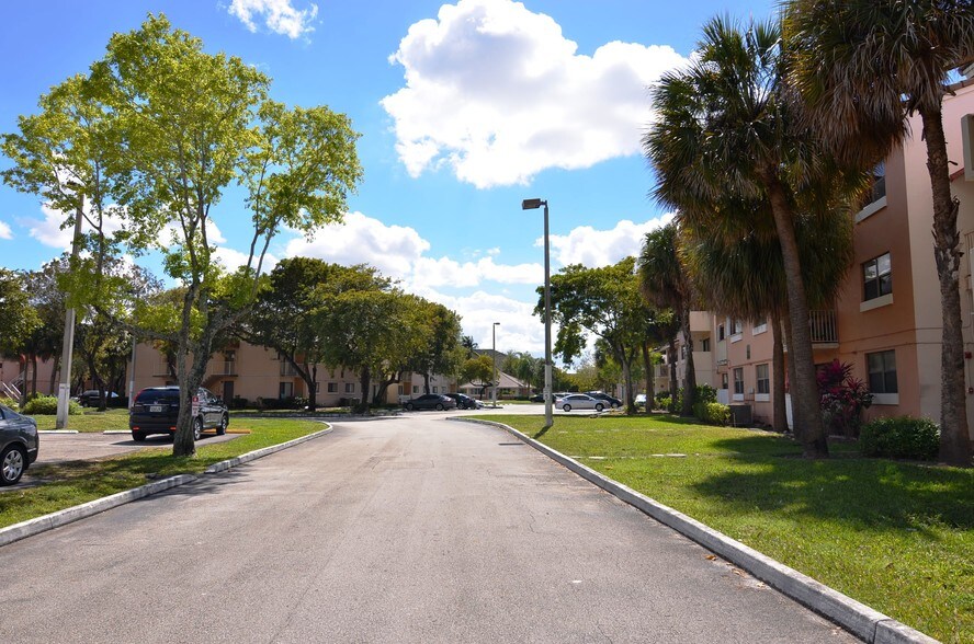 Villa Bellini Apartments For Rent in Hialeah, FL