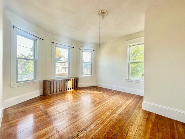 Photo - 80 Fairbanks St Unit 3