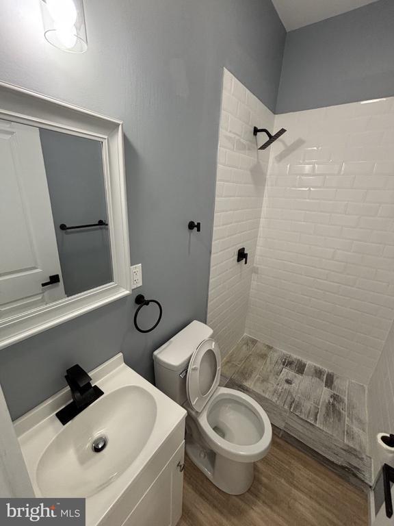 Photo - 635 N 52nd St