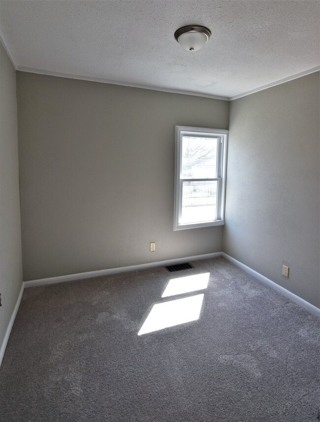 Building Photo - 1310 Vestal Ave Unit 1 Rental