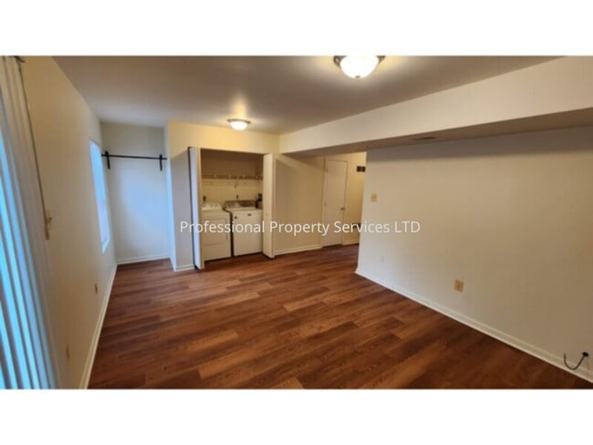 Photo - Beautiful 3-Level Garage Townhome  Convenient Location!