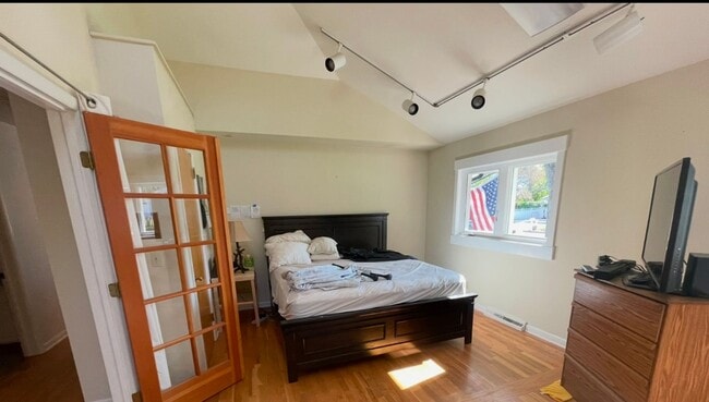 Photo - Adorable 3 bed 3 bath Home!