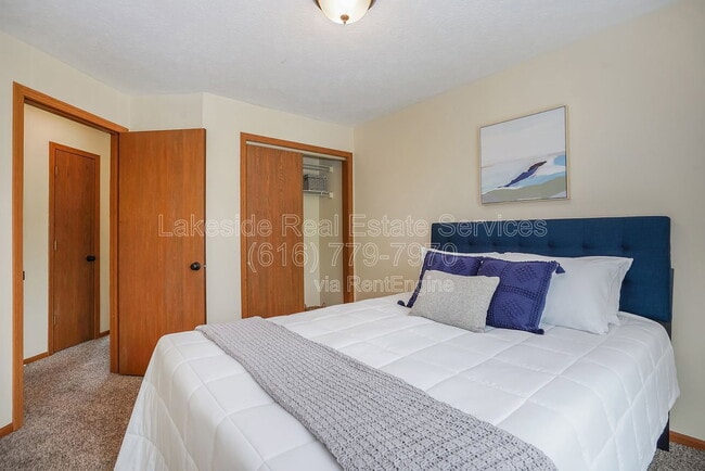 Photo - 3428 Wallace Ct SW Unidad 4