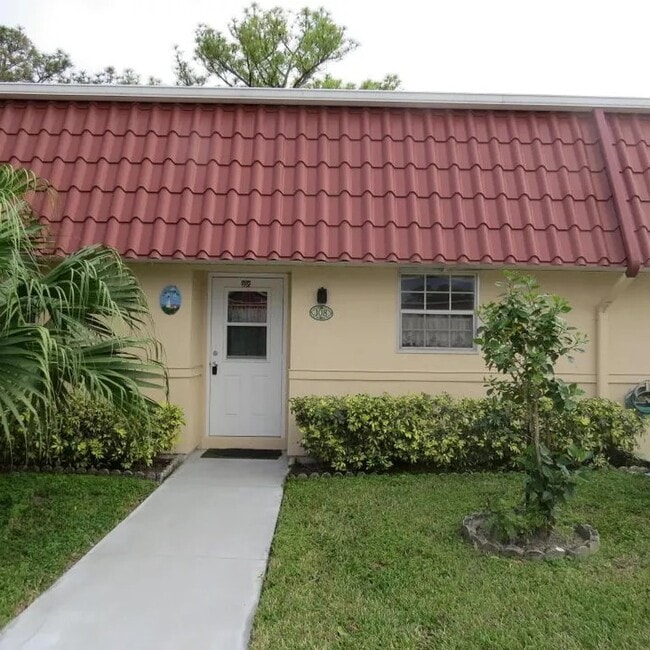 Building Photo - 108 Amherst Ln Unit 108 Amherst