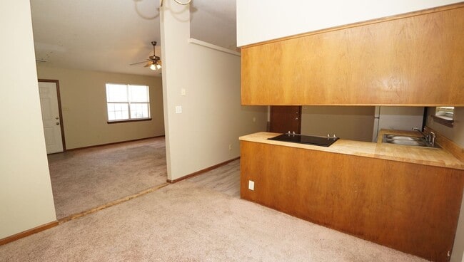 Photo - Cinnamon Ridge – 3 bedrooms and 2 baths