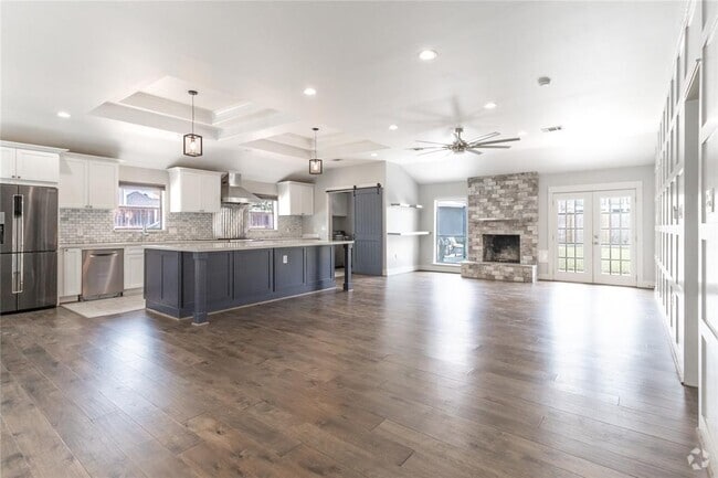 Building Photo - 1614 Hillendahl Blvd Rental