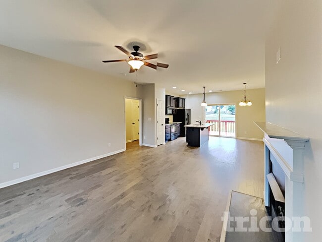 Photo - 77 Dropseed Ln