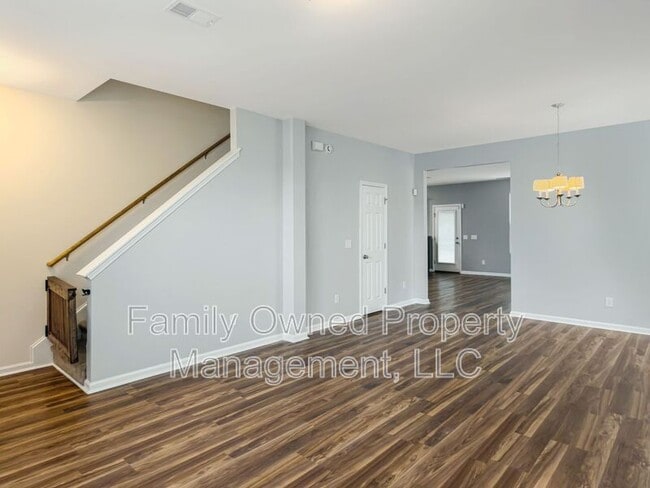 Photo - 159 Meadow Wood Rd