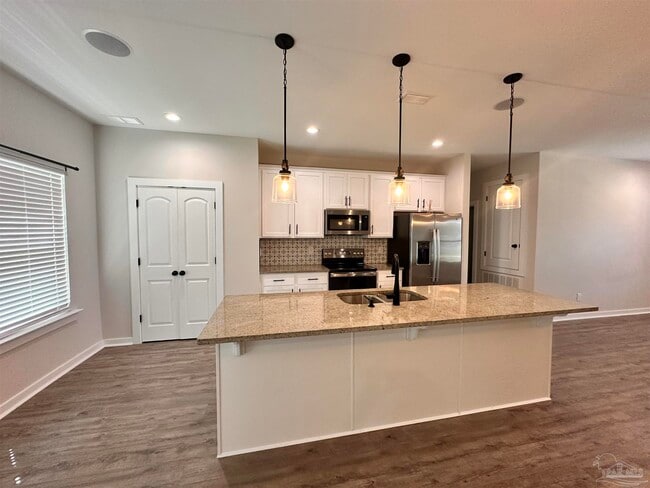 726 Giese Ln