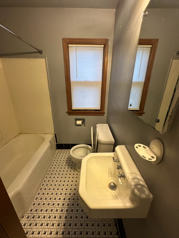 Photo - 4180 N 19th Pl. Unidad 4