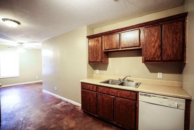 Photo - 2 bed / 1 bath apartment - $775 - HUD accepted!!
