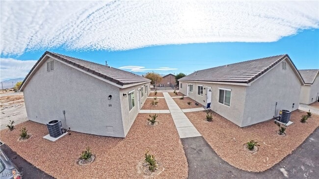 Photo - 1111 Sixshooter Ave