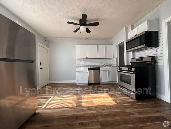 Building Photo - 412 Elm St Unit 1F Rental
