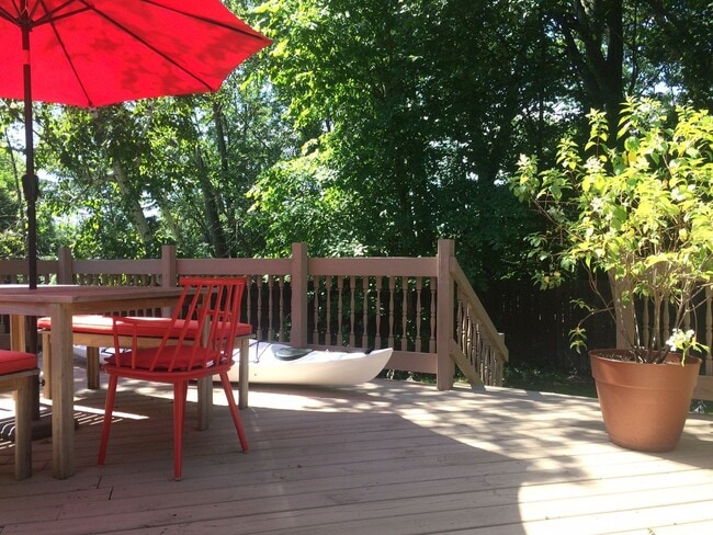 Photo - Spacious 3 Bedroom Home with Central Air in University Heights!