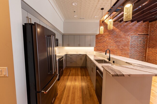 Newburg Flats On Pearl**No Vacancies**