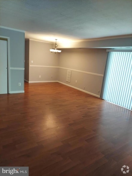Building Photo - 5507 Karen Elaine Dr Unit 1026 Rental