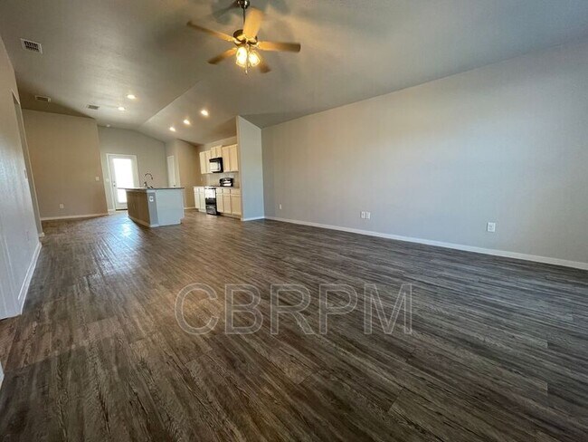 Photo - 2140 N Texas Ave