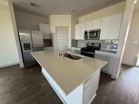 400 Barton Creek Ln