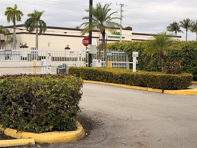 Photo - 1800 SW 81st Ave Unit 1100