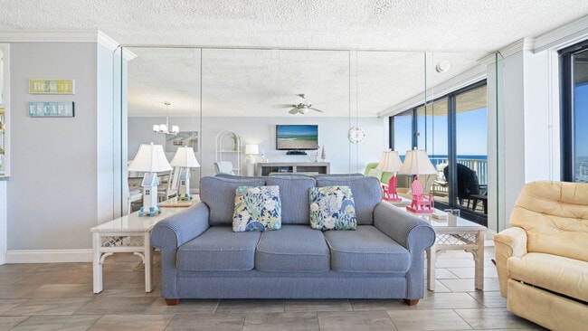 Photo - 7205 Thomas Dr Unidad ID1056216P