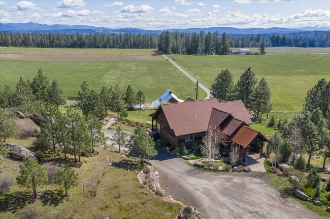 Photo - 316 W Austin Rd