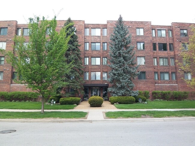 Building Photo - 110 S Dunton Ave Unit 2K