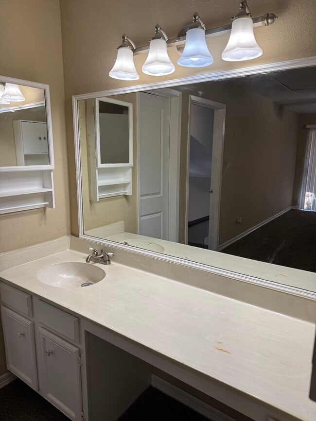 Photo - 3923 Tanglewilde St