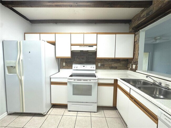 Photo - 9621 Lakedale Way Unit 202