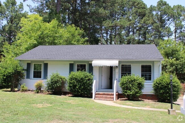 Building Photo - 502 Macon St S Rental