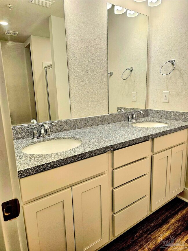 Photo - 9460 Nature Crk Ln