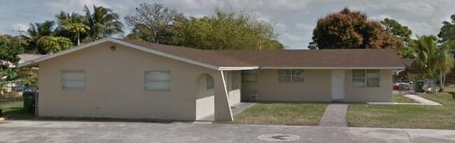 Building Photo - 2784 Reo Ln